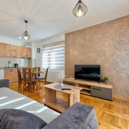 Apartman Ivona Apartment *