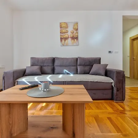 Apartman Ivona * Zlatibor